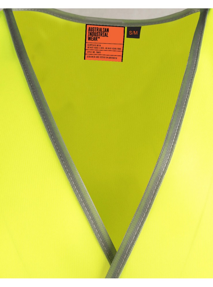 SW43 safety vest with shoulder tapes